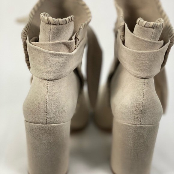 Rachel Zoe Kate Slip On Suede Booties Whip Stitch Detail Block Heel Size 8 - Picture 4 of 11